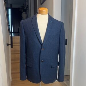 Racing Green British Style Wool Blend Blazer – Size 42 – Navy